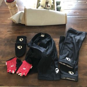 Set of Men’s Pearl Izumi cycling gear
